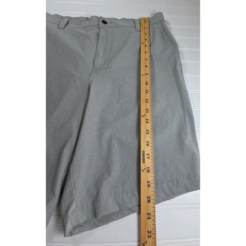 Banana‎ Republic Men's Stretch Chino Shorts, Gray, Size 38